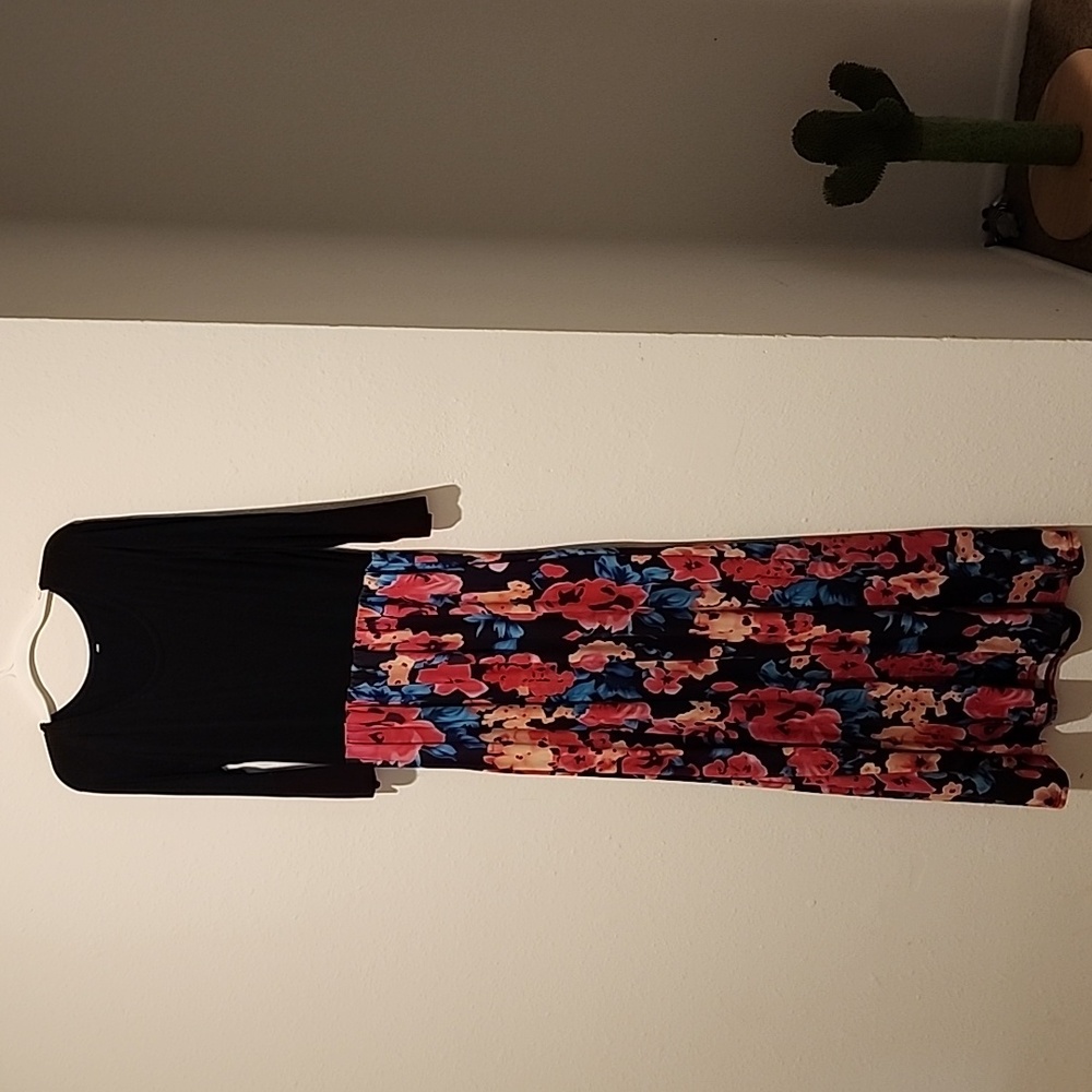 Floral maxi dress, small